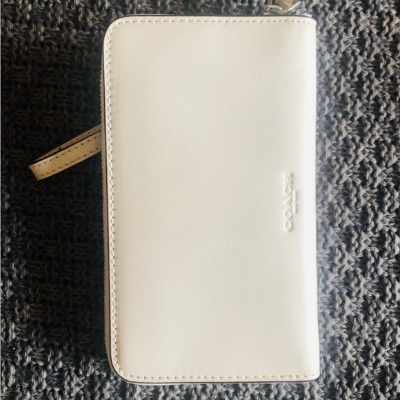 Coach Andy Warhol Campbell's Tomato Soup Can Wallet RARE 6x4 - Picture 2 of 8